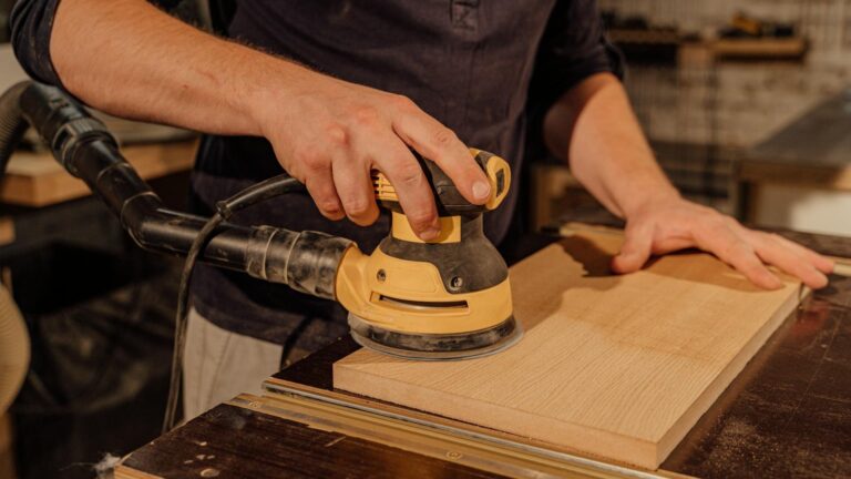 Docente per il corso di Operatore Legno, a Treviso 1 operatore legno