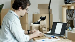Docente per il corso di Addetto al Back Office per lE commerce e la Vendita Online da remoto